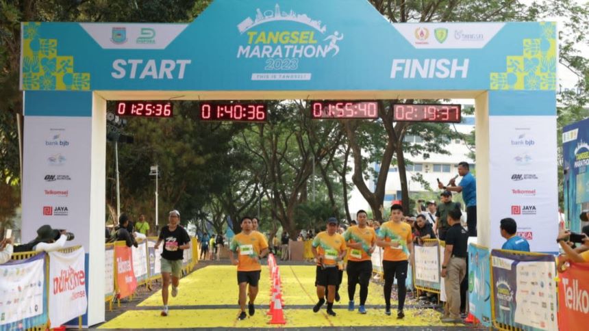 Wakil Wali Kota Pilar Saga Ichsan Ikut Memeriahkan Gelaran Tangsel Marathon 2023